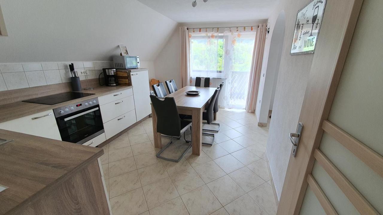 Apartment Tijana Nomenj Exteriör bild