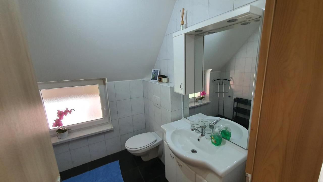Apartment Tijana Nomenj Exteriör bild